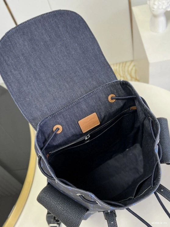 WIS CHRISTOPHER LOUIS VUITTON MM 0109